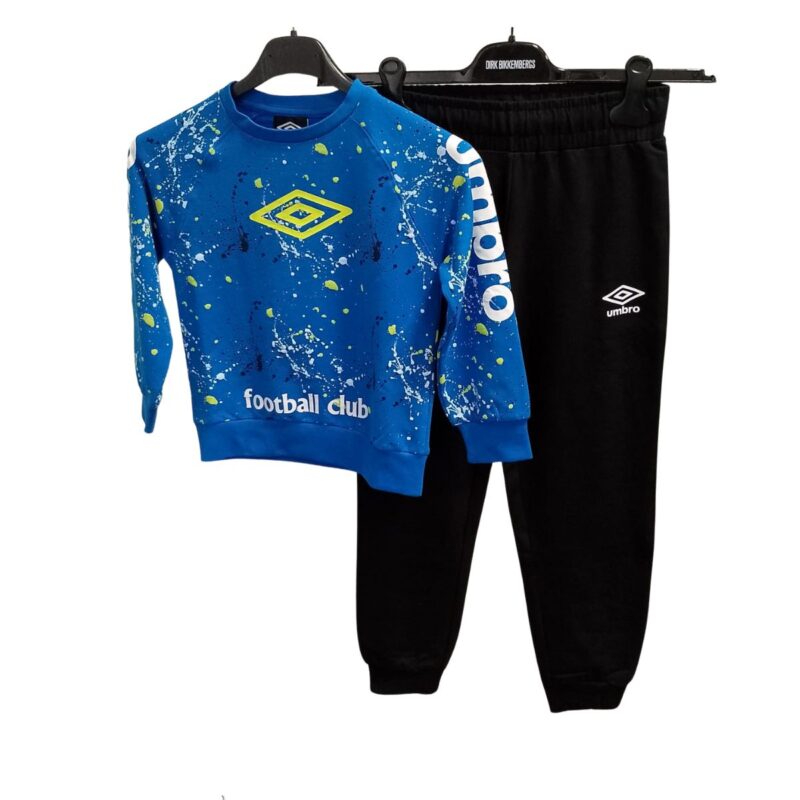 UMBRO BAMBINO CON MANICHE LUNGHE.